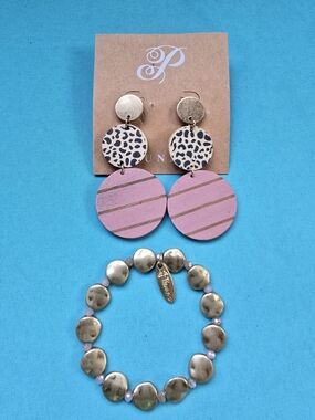 Plunder Pink Striped & Leopard Disk Drop Earrings with Gold Bead Bracelet